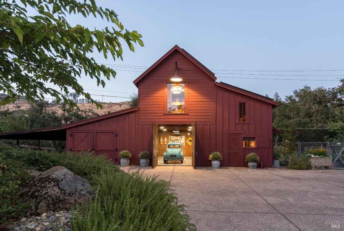 House in St. Helena, California, United States 3 - 16100854