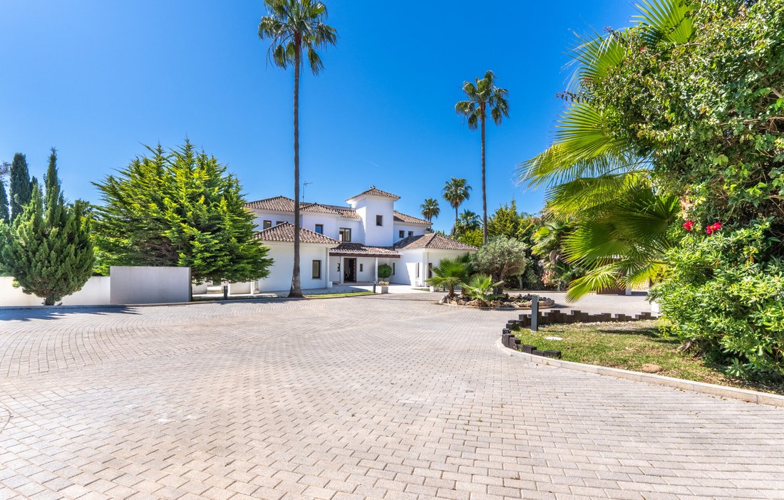 Villa in Guadalmina Baja, San Pedro de Alcantara, Spain 1 - 16100912