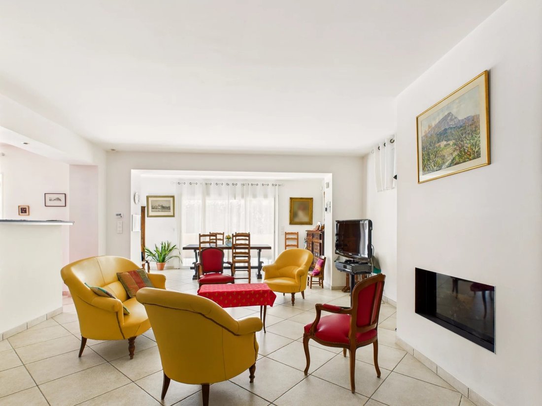 House in Grand Sud- Aix la Duranne, Aix-en-Provence, France 3 - 16100998