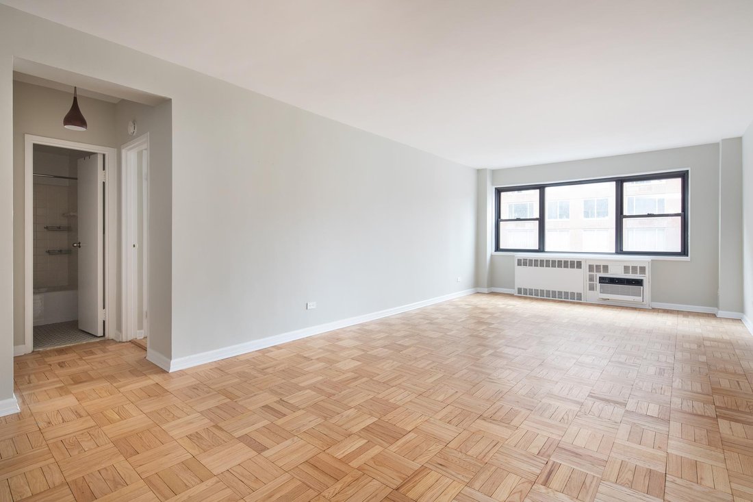 Co Op in New York, New York, United States 2 - 15799100