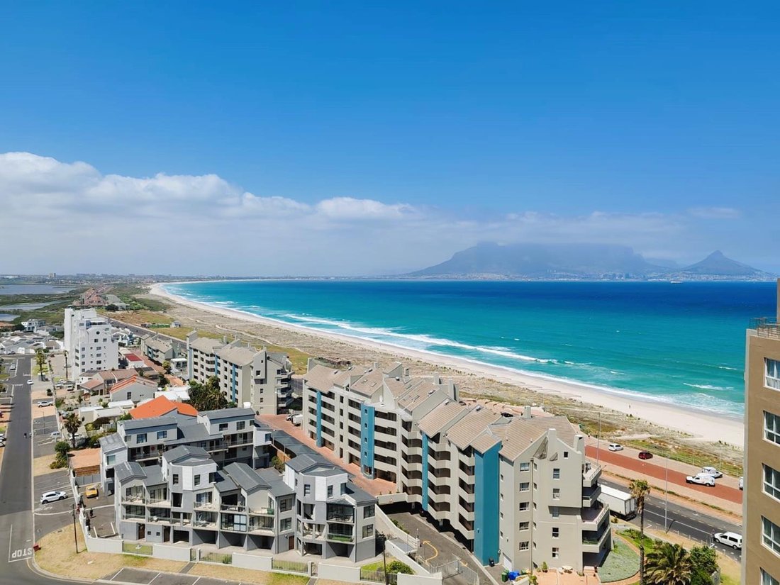 Apartment in Table View, Cape Town, South Africa 2 - 16100910