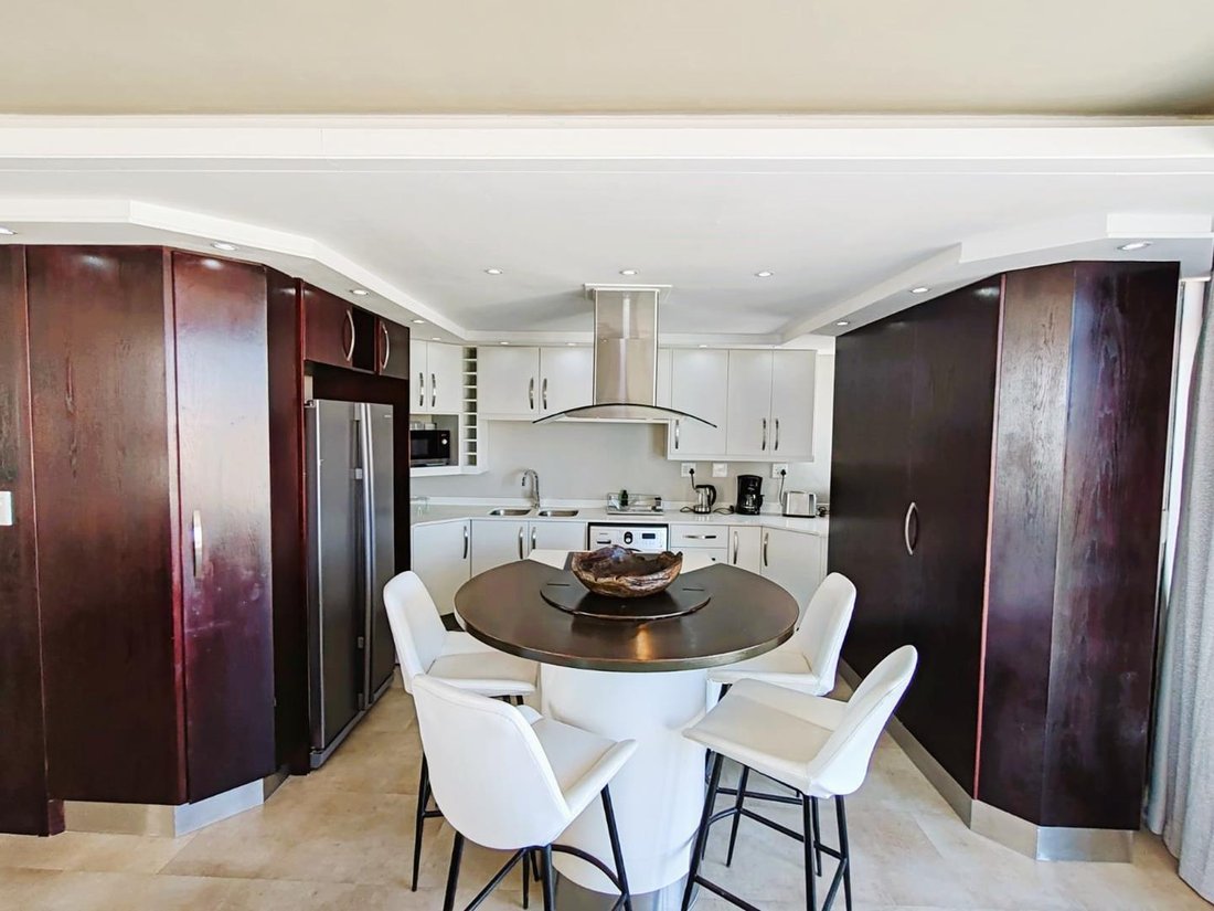 Apartment in Table View, Cape Town, South Africa 5 - 16100910