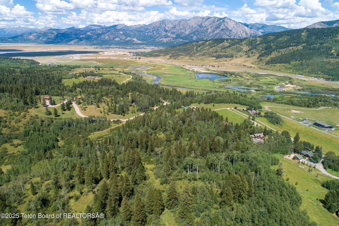 Land in Alpine, Wyoming, United States 1 - 16101773