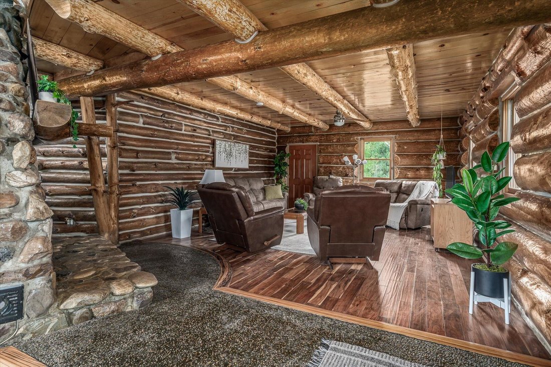 House in Springdale, Washington, United States 3 - 16101708