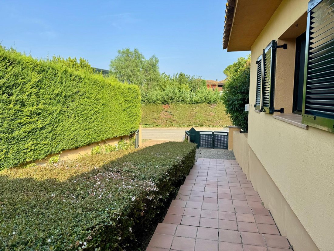 Villa in Navata, Catalonia, Spain 5 - 16100900