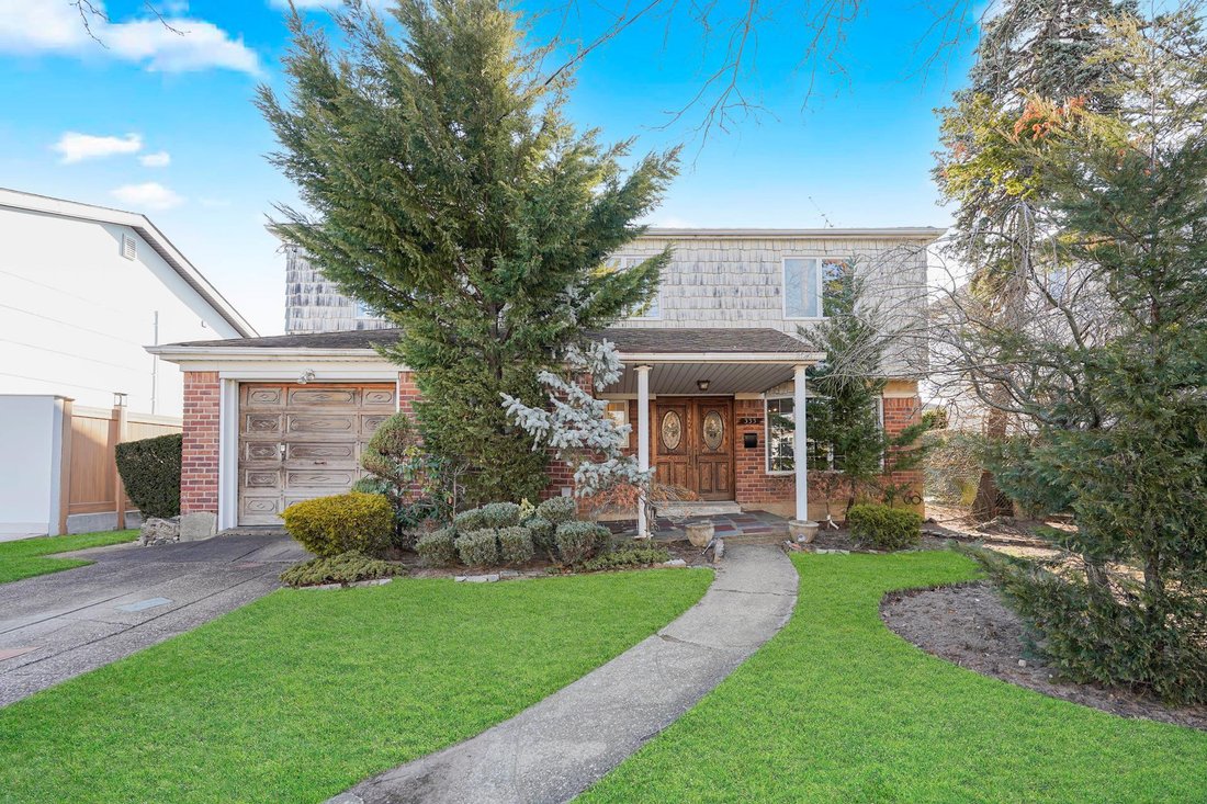 House in New York, New York, United States 1 - 15328346