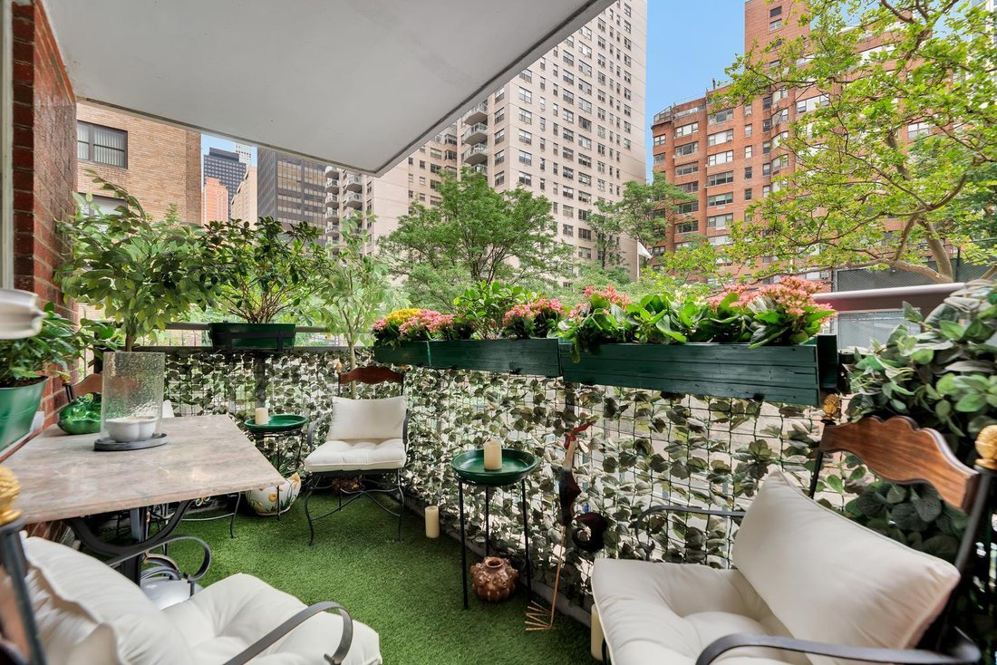 Co Op in New York, New York, United States 4 - 15884643