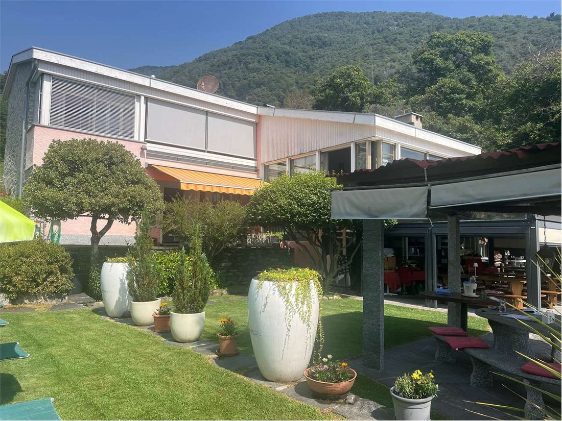 Brione Supra Minusio Detached House With Swimming Pool And Panoramic Views