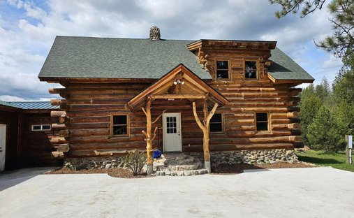 House in Springdale, Washington, United States 1