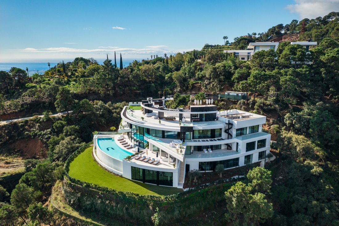 Villa in La Zagaleta, Benahavis, Andalusia 1 - 16102312