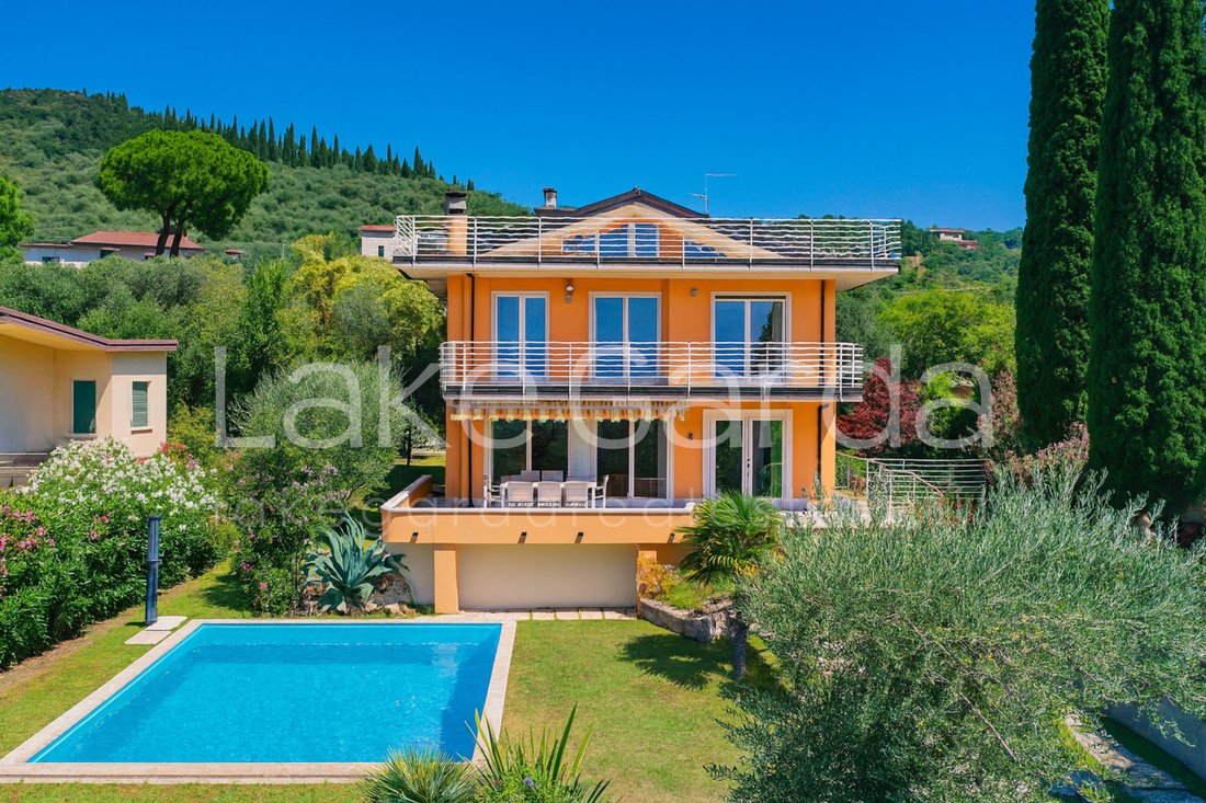 Villa in Garda, Veneto, Italy 5 - 16102826