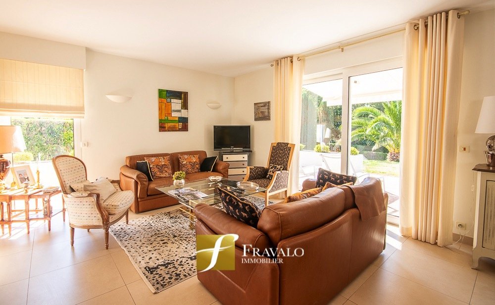House in Centre Peri, Saint-Ave, France 3 - 16102264