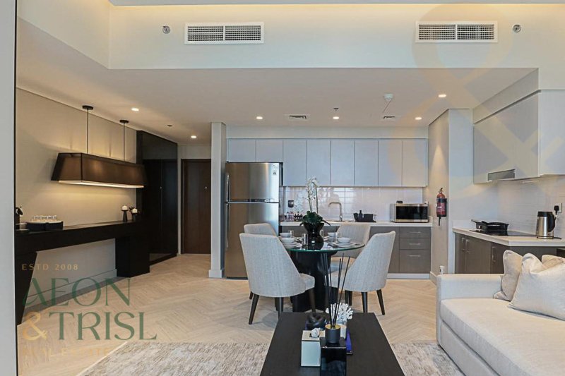 Apartment in Naif, Dubai, United Arab Emirates 1 - 16102444