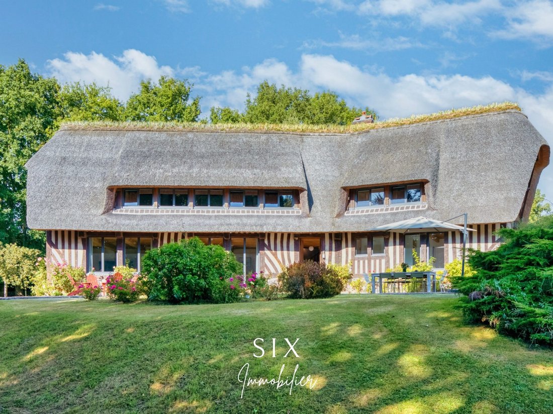 House in Pont-l'Évêque, Normandy, France 1 - 16103394