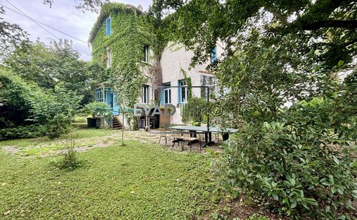 House in Montrond-les-Bains, Auvergne-Rhône-Alpes, France 1