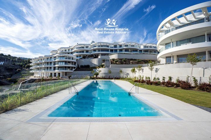 Apartment in La Quinta, Benahavis, Andalusia 4 - 16103512