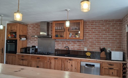 Castle for Sale in Casteljaloux, Nouvelle-Aquitaine, France