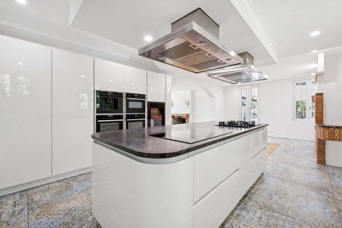 En Las Afueras De Morges Hermosa Propiedad En échichens Cantón De