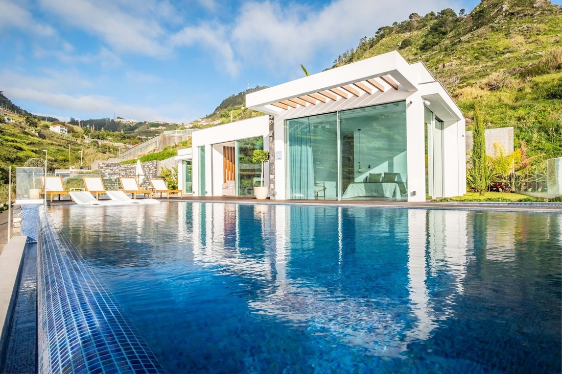 Villa in Quinta Grande, Madeira, Portugal 2 - 15362108