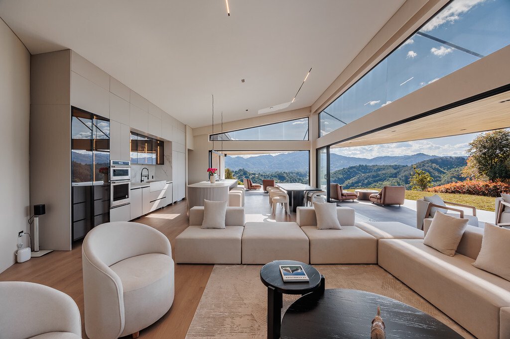 Villa in Medellín, Antioquia, Colombia 1 - 15682021