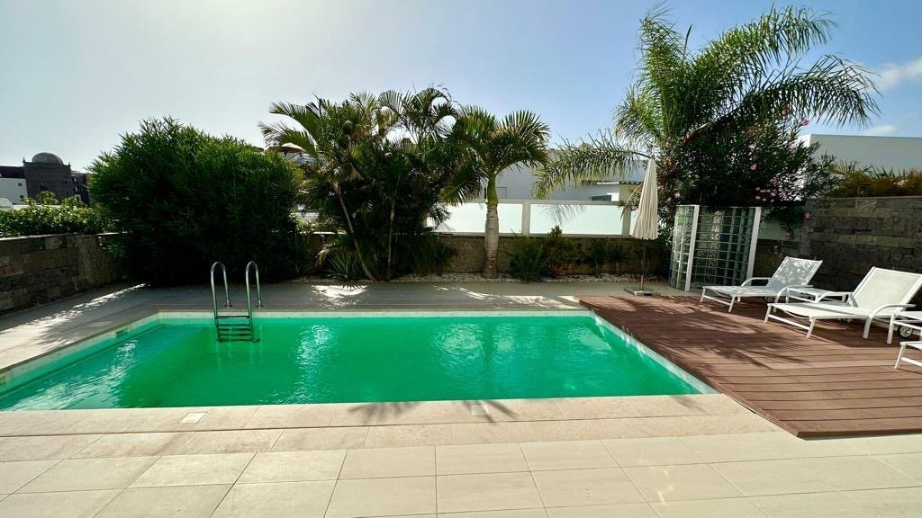 Villa in Costa Adeje, Adeje, Canary Islands 3 - 16104682