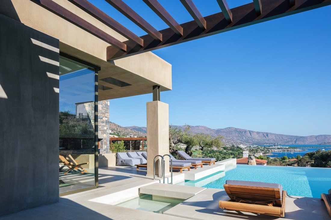 Villa in Community of Elounta, Agios Nikolaos Municipal Unit, Greece 1 - 16103766