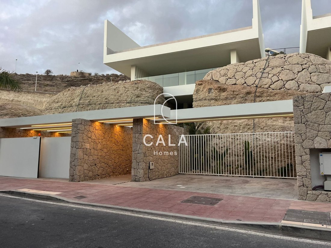 Villa in Costa Adeje, Adeje, Canary Islands 3 - 16103914
