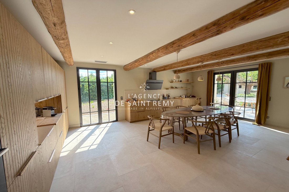 Villa in Saint-Rémy-de-Provence, Provence-Alpes-Côte d'Azur, France 4 - 16105488
