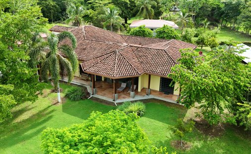 Casa en Esterillos Oeste, Provincia de Puntarenas, Costa Rica 1