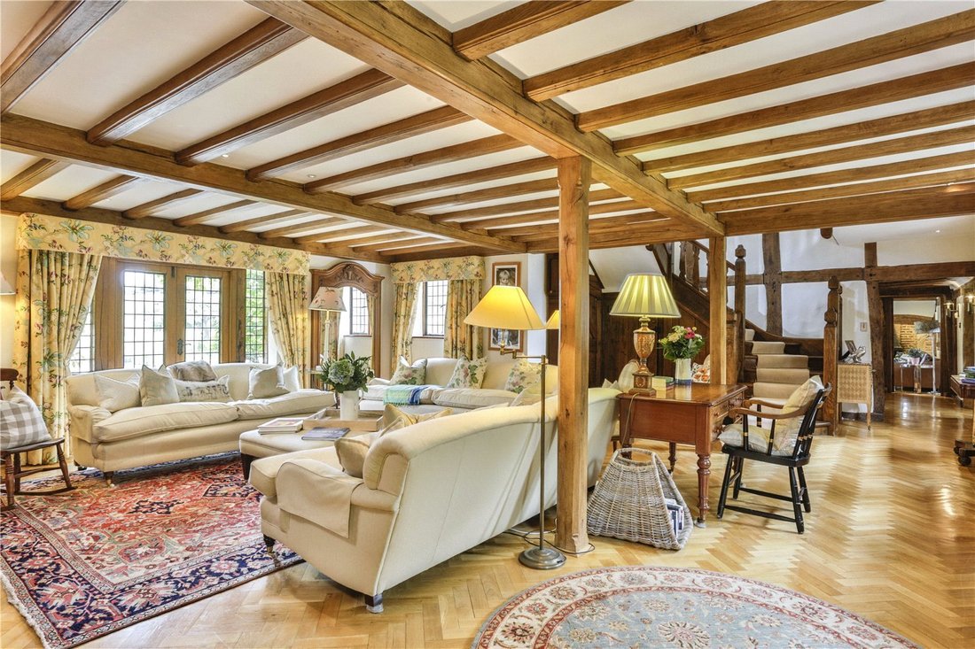 House in Buckinghamshire, England 4 - 16104390