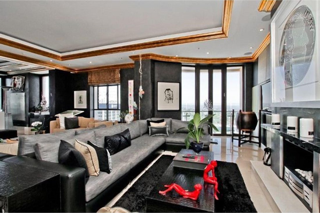 Curated visual reference: Picture Idea: Michelangelo Towers Penthouse A Truly Opulent In Sandton Gauteng