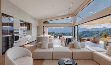 Villa in Medell�n, Antioquia, Colombia 1