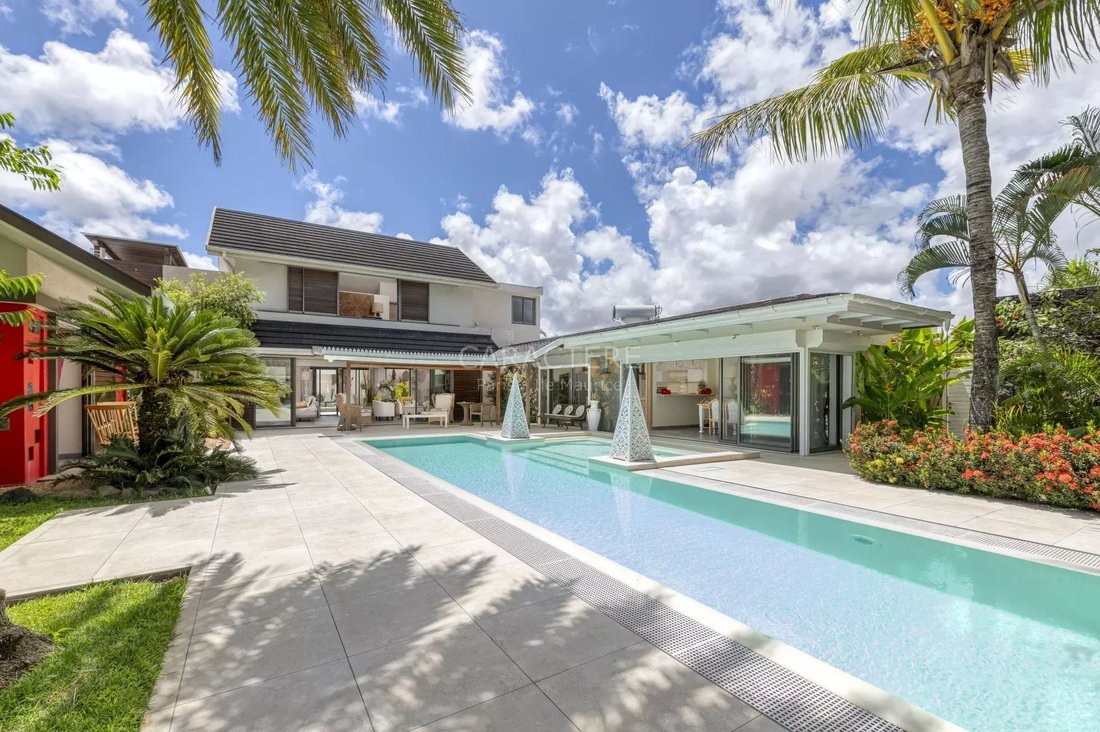 Villa in Grand Baie, Rivière du Rempart District, Mauritius 2 - 15020979