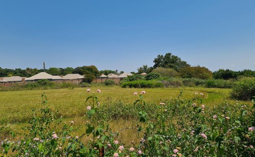 Land in Mbombela, Mpumalanga, South Africa 1