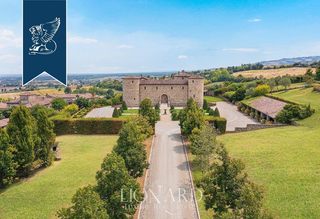 A Timeless Fortress Where Legends Breathe – Emilia-Romagna’s Crowned Castle