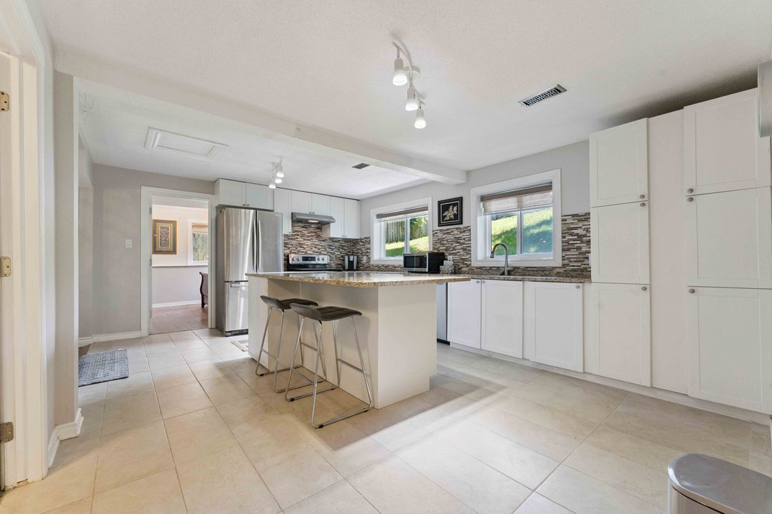 House in Ottawa, Ontario, Canada 5 - 16103796