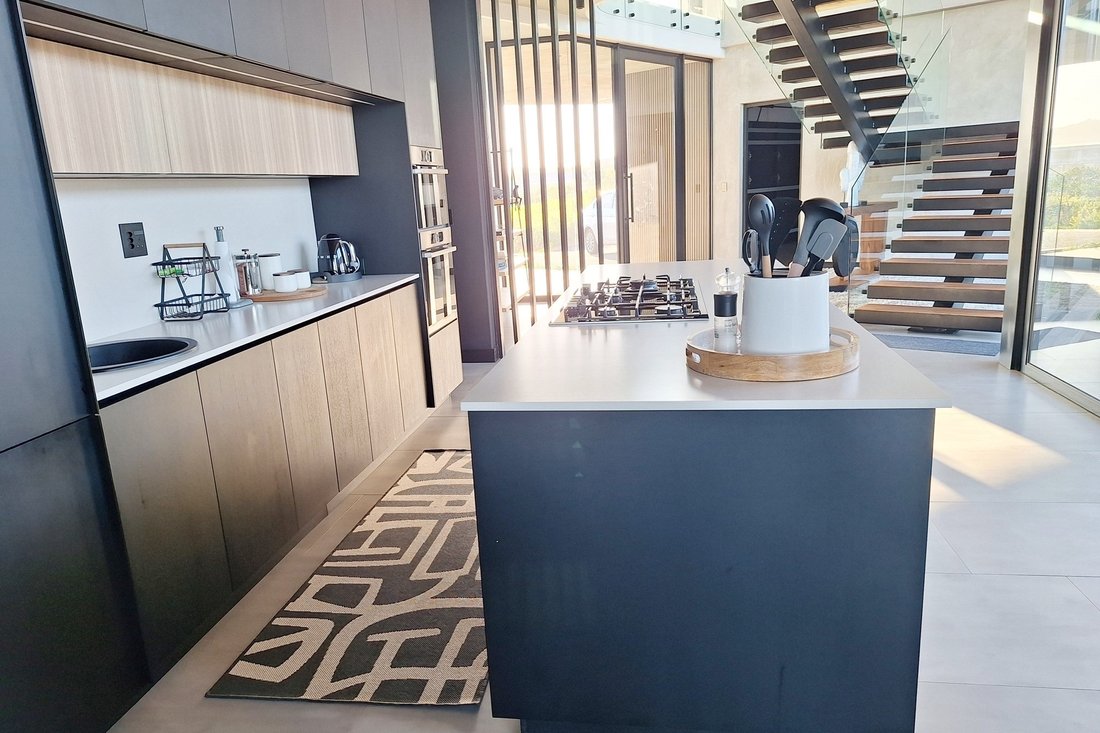 House in Sheffield Beach, KwaZulu-Natal, South Africa 4 - 16107017