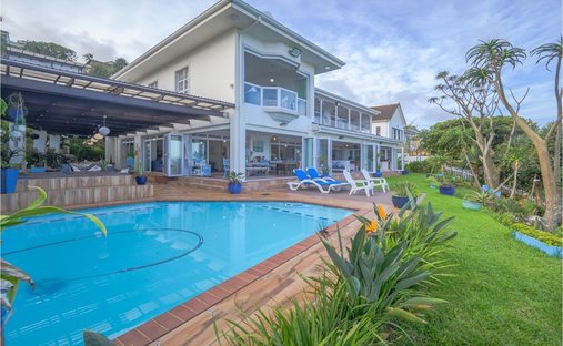 House in Sheffield Beach, KwaZulu-Natal, South Africa 1