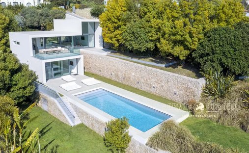 Villa in La Maure-Super Cannes, Vallauris, France 1