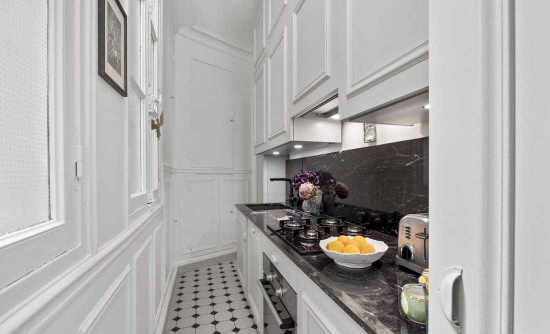 Apartment in Provence Opéra, Paris 9e Arrondissement, Paris 2 - 16104037