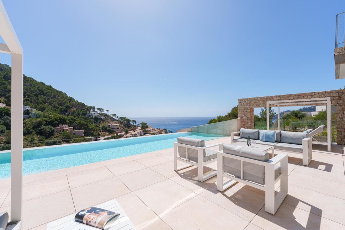 Villa in Canyamel, Capdepera, Balearic Islands 3 - 15827905