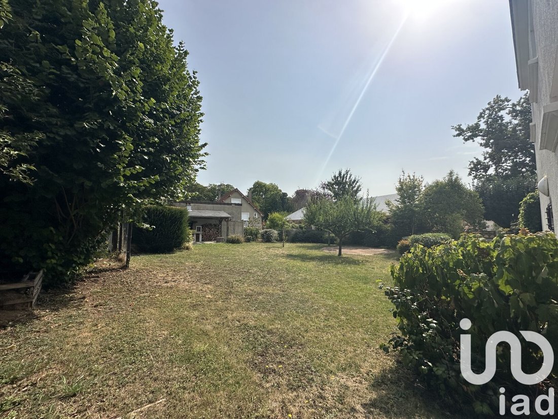 Villiers-sur-Orge, Ile-de-France, France 2 - 16104826