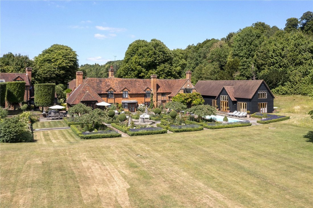 House in Buckinghamshire, England 1 - 16104390