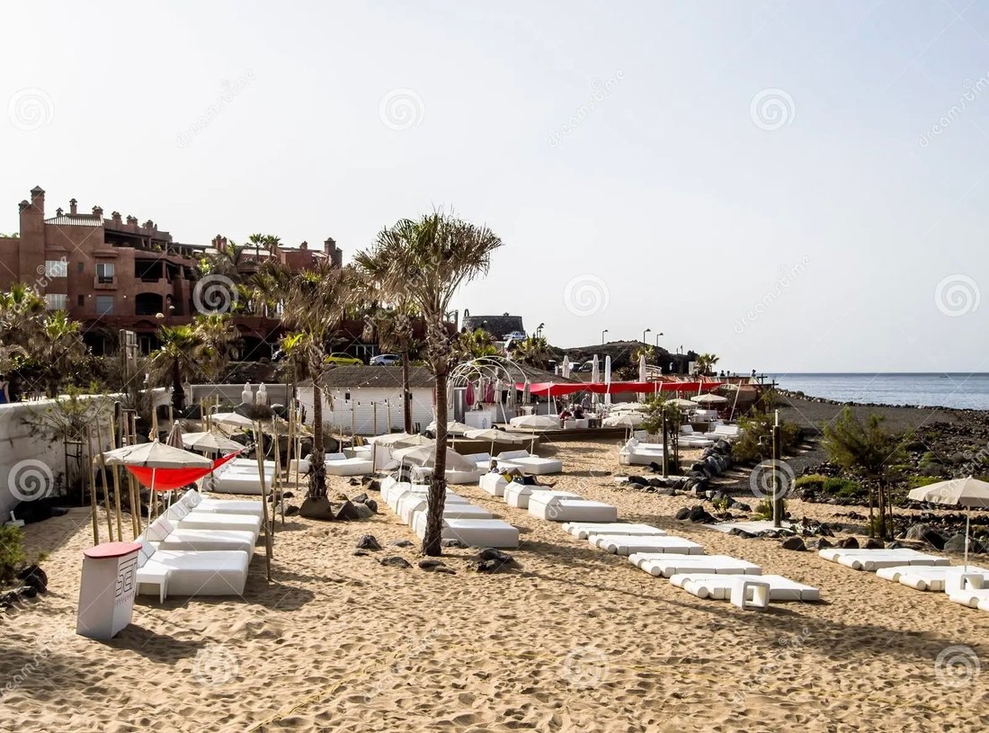 Land in Arona, Canary Islands, Spain 2 - 16104704