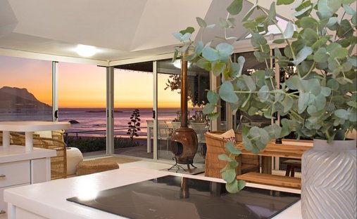 House in Glen Beach, Bakoven, Cape Town 1
