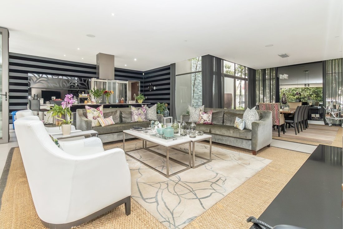 House in Glenadrienne, Gauteng, South Africa 3 - 16106350