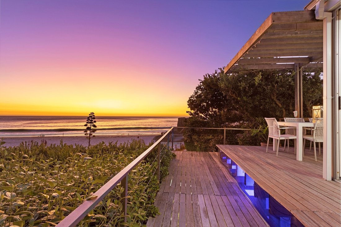 House in Glen Beach, Bakoven, Cape Town 3 - 16106477