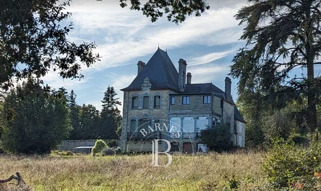 Château South Brittany Auray 17th To 19th Century In A 24 Hectare Park.