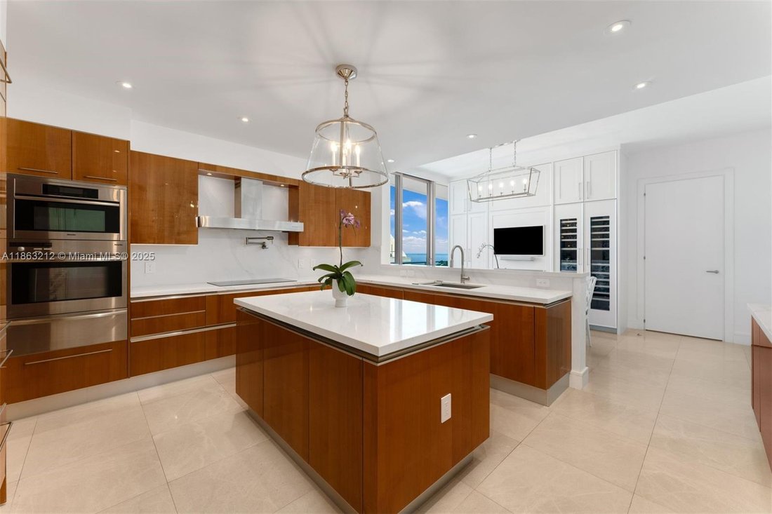 Condo in Miami, Florida, United States 5 - 16104984