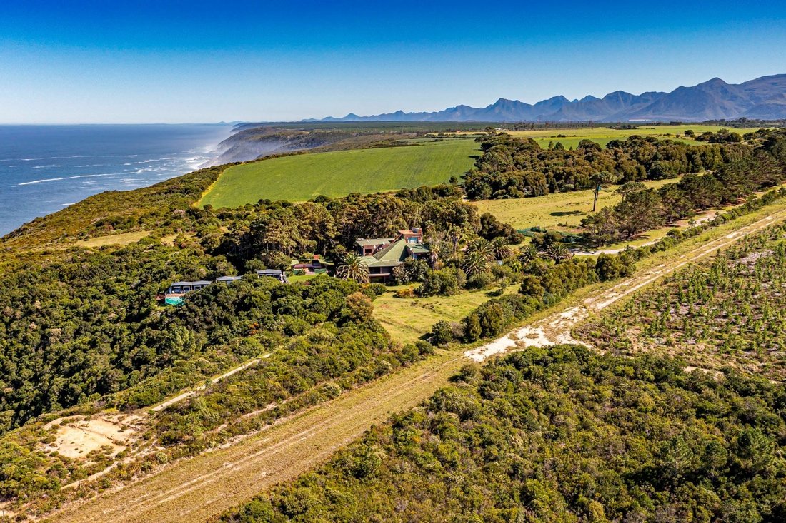 Farm Ranch in Kou-Kamma Local Municipality, Eastern Cape, South Africa 3 - 16106570
